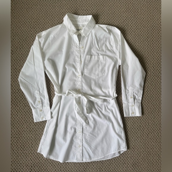 Abercrombie & Fitch Dresses & Skirts - Abercrombie & Fitch White Button-Front Shirt Dress